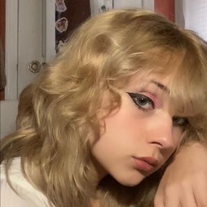 Meet your Posher, Helena